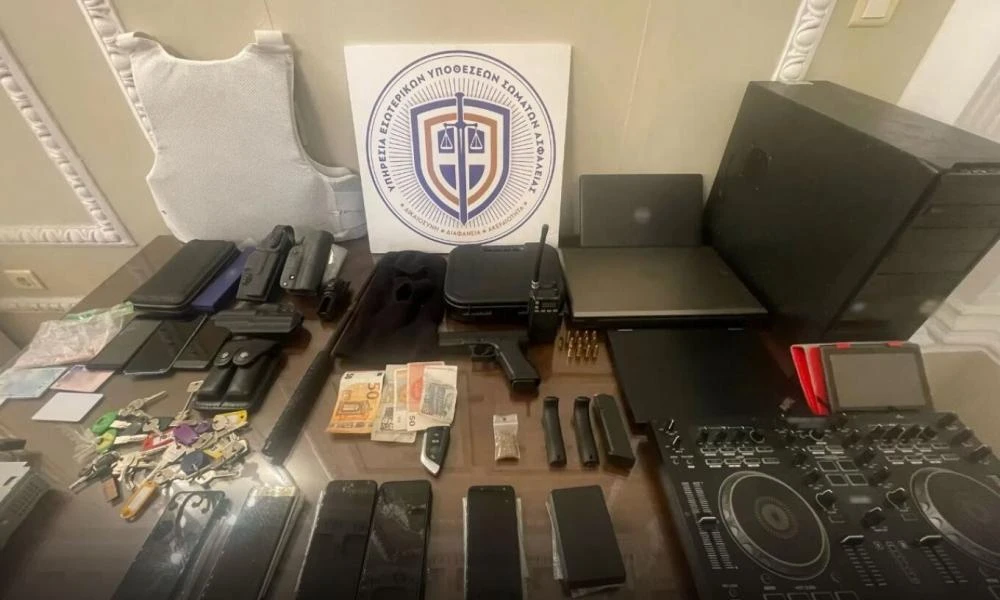 ΕΛ.ΑΣ.: Συνελήφθη αστυνομικός για συμμετοχή σε συμμορία που άδειαζε σπίτια